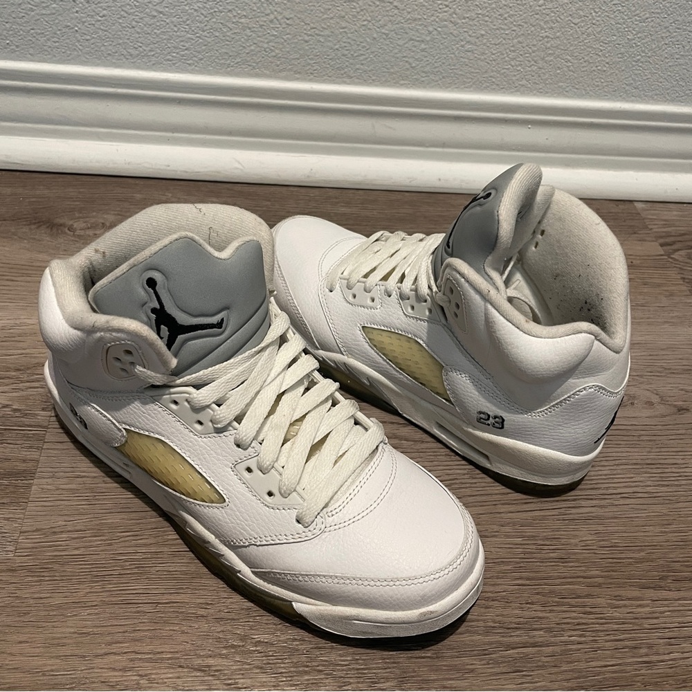 USED BIKE AIR JORDAN 5 V RETRO METALLIC SIZE 7Y
